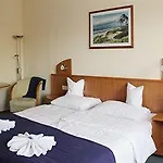 Hotel Ostseewoge 3*